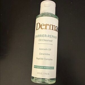 Dermasil Barrier Repair Oil Cleanser Avocado Oil Ceramides & Peptide complex